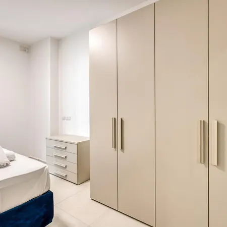公寓 Beautiful 3 Bedroom In With Wifi *